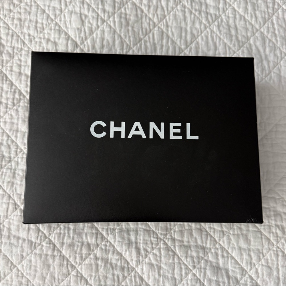 Chanel Iridescent Calfskin “In The Mix” Flap Satchel –Excellent & Dust Bag & Box - Picture 11 of 15